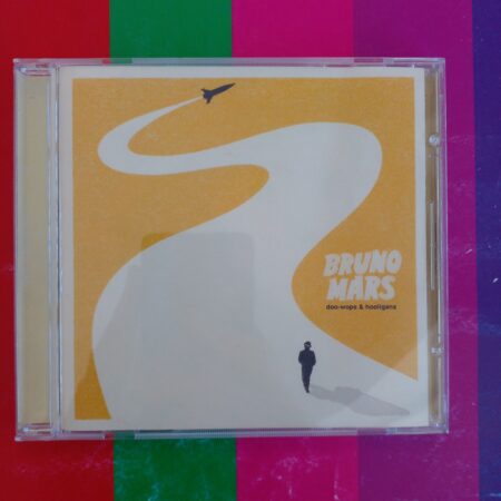 Bruno Mars - Doo-Wops And Hooligans