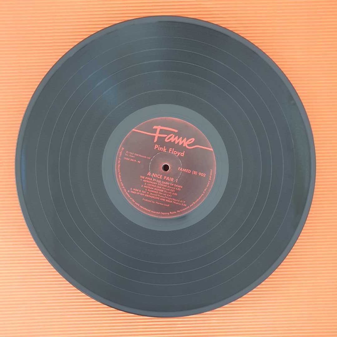 Pink Floyd - A Nice Pair - Image 3