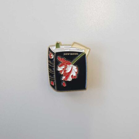 Twilight Saga New Moon Book Cover Badge